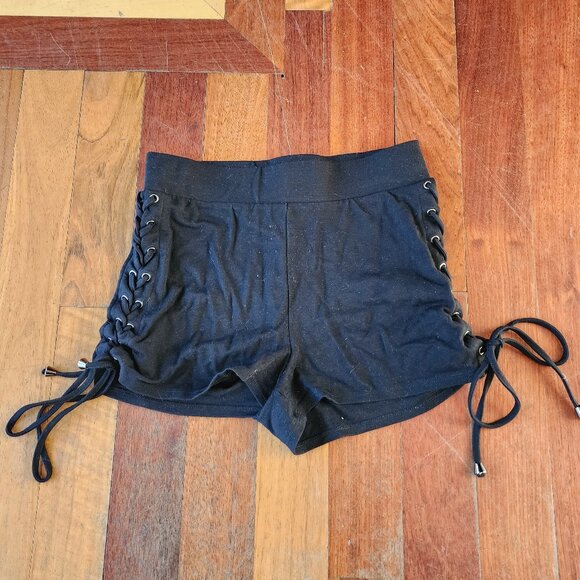 Forever 21 Black Lace-Up High Waisted Stretch Shorts Size Medium - Picture 2 of 11